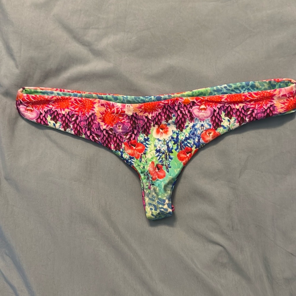 Luli Fama Pequeño Paraiso small reversible bikini bottom